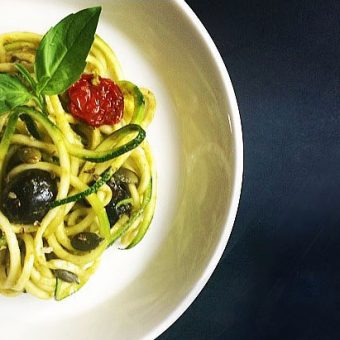 Simple + Healthy Courgetti Arrabiata recipe